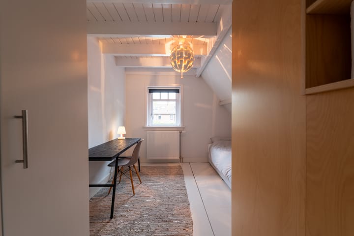 Foto 56 van De Ruyterstraat 9