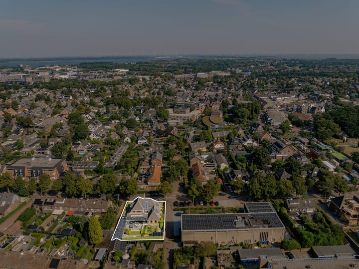 Foto 74 van De Ruyterstraat 9