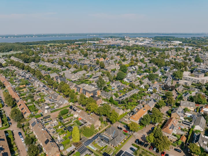 Foto 75 van De Ruyterstraat 9