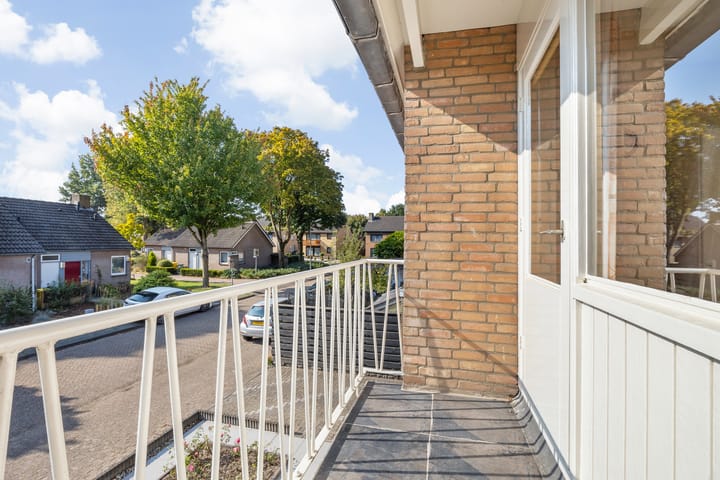 Photo 20 of Irenestraat 1