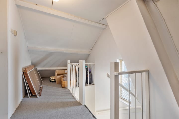 Photo 26 of Irenestraat 1