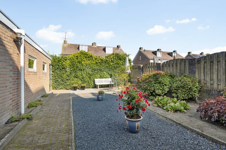 Photo 31 of Irenestraat 1