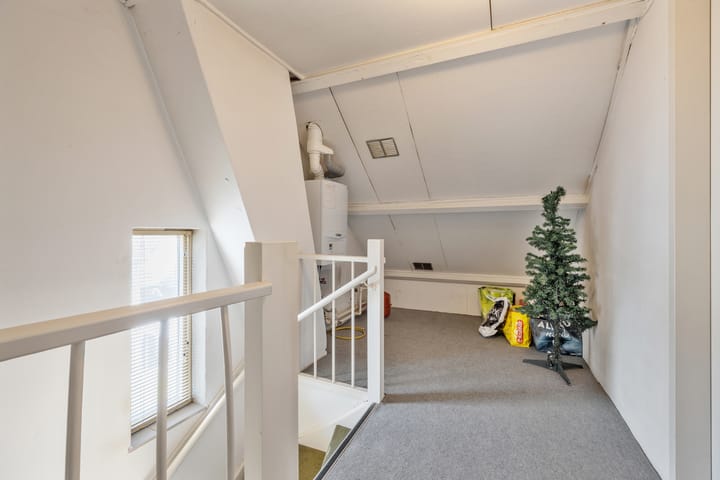 Photo 27 of Irenestraat 1