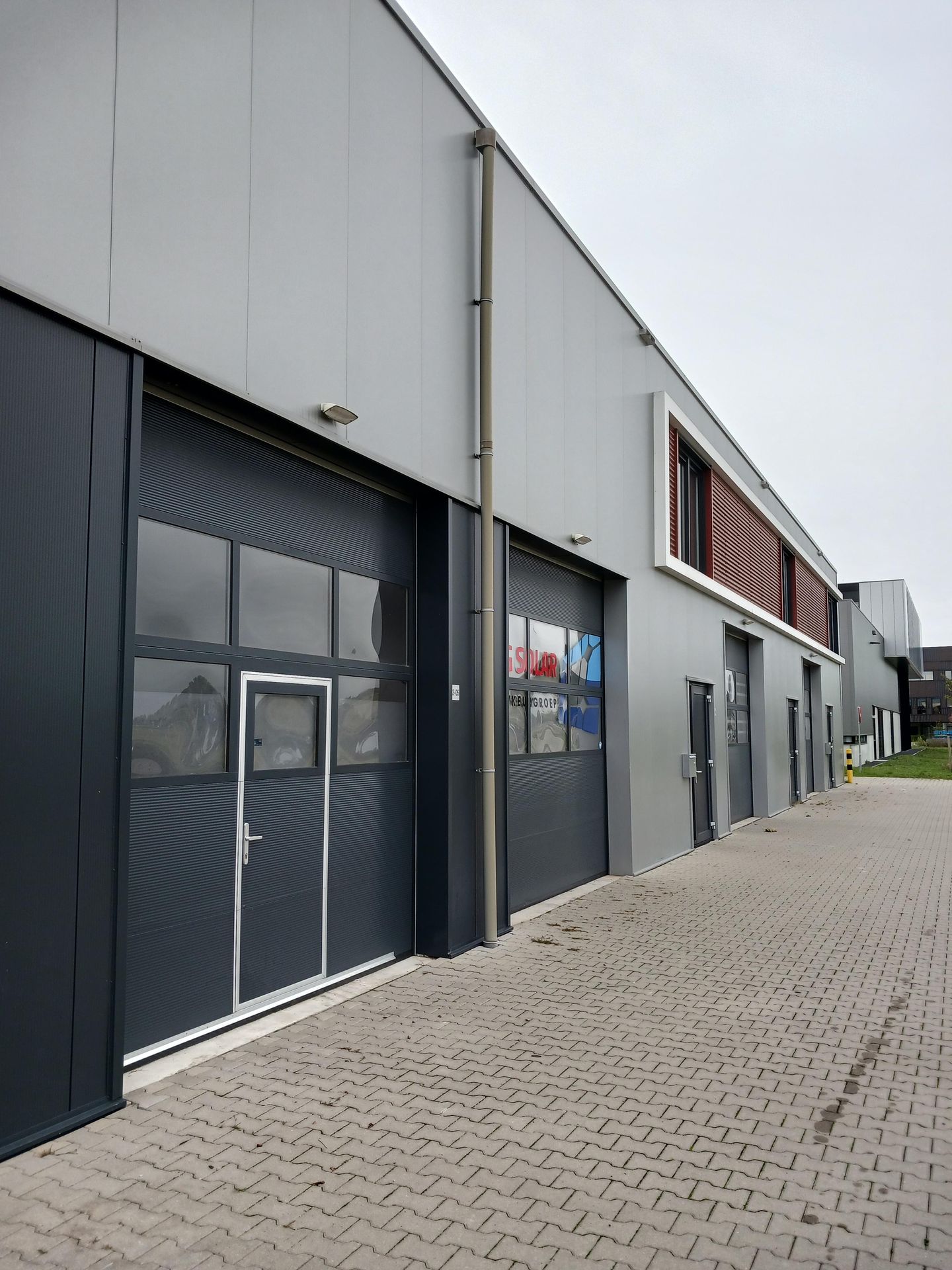 Bekijk foto 2 van Zonnecelstraat 2-5