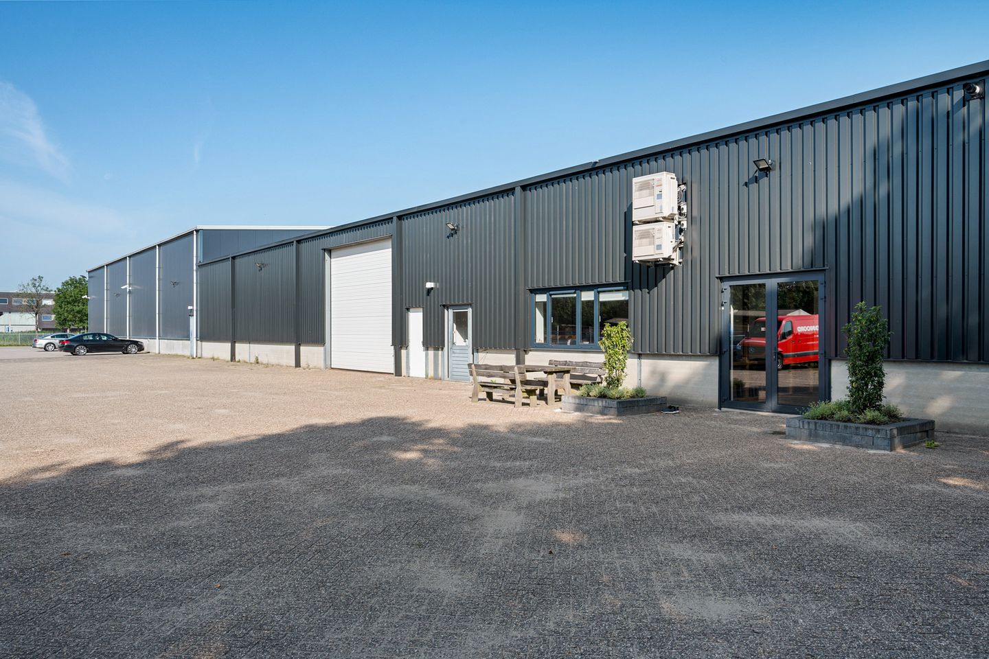 View photo 3 of Wetterwille 4