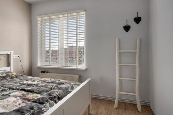 Foto 4 van Plutostraat 153