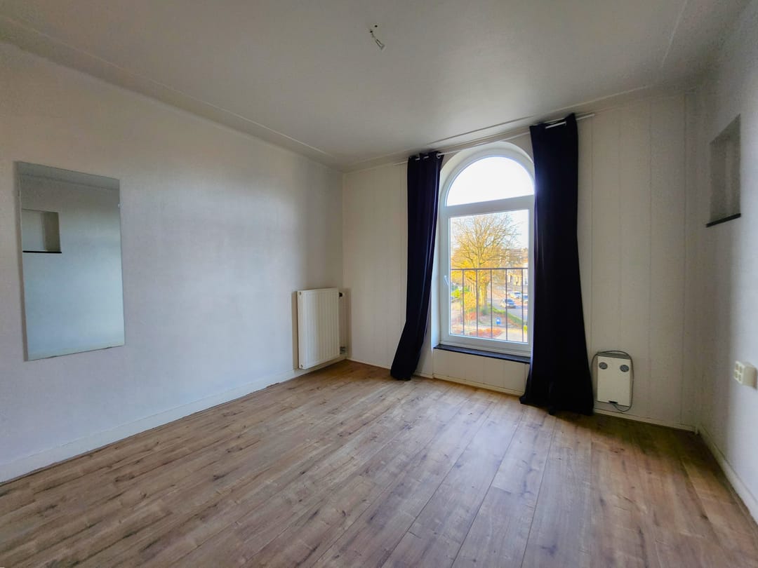 Photo 11 of Raadhuisstraat 6