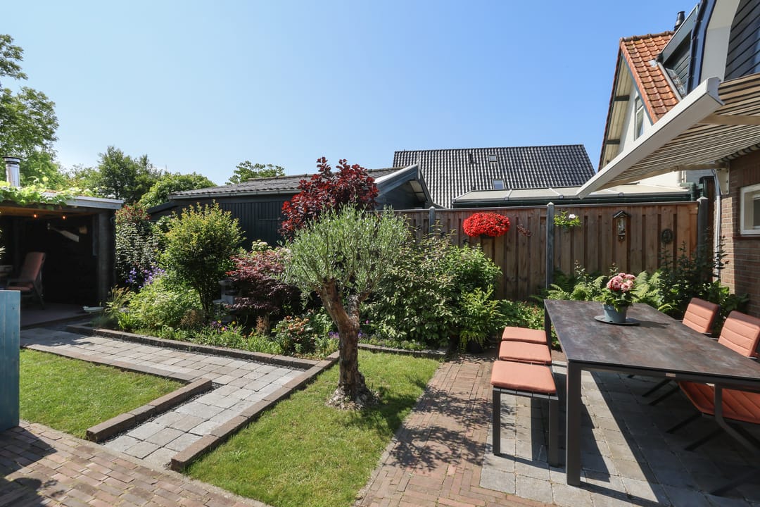 Foto 61 van v d Meerweg 1