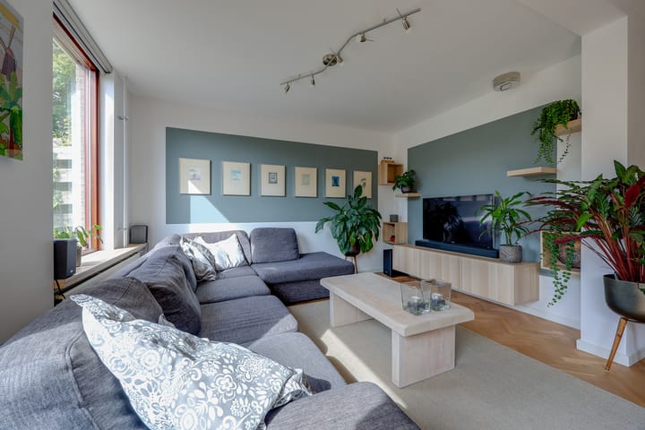 Photo 2 of Schipbeekstraat 4