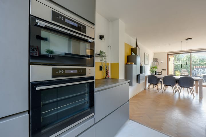 Photo 16 of Schipbeekstraat 4