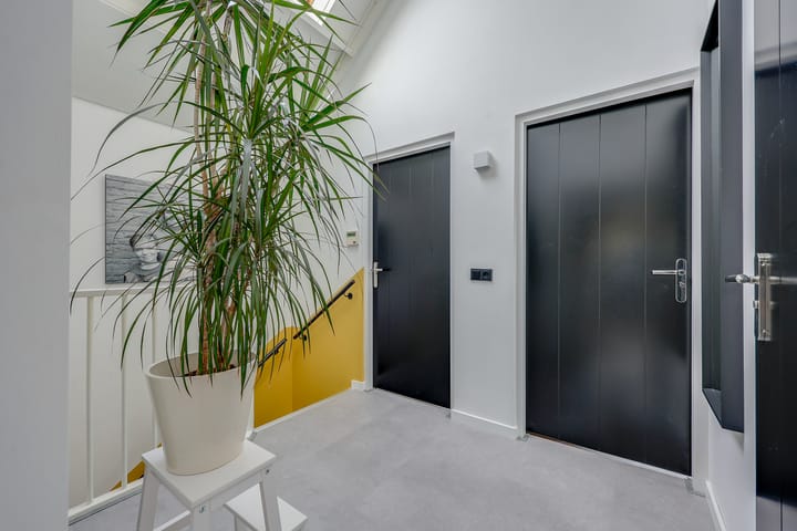 Photo 19 of Schipbeekstraat 4