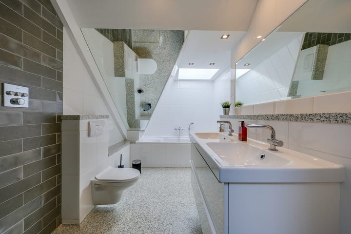 Photo 23 of Schipbeekstraat 4