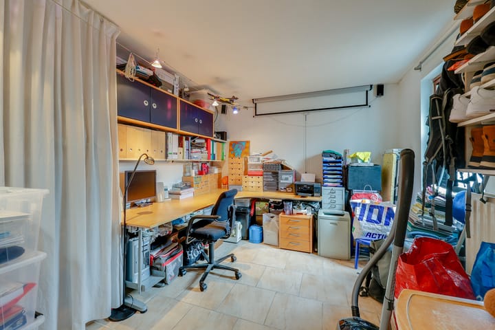 Photo 39 of Schipbeekstraat 4