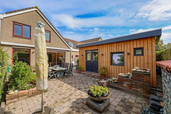 Photo 42 of Schipbeekstraat 4