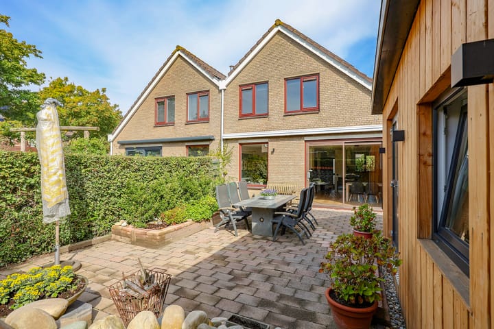 Photo 43 of Schipbeekstraat 4