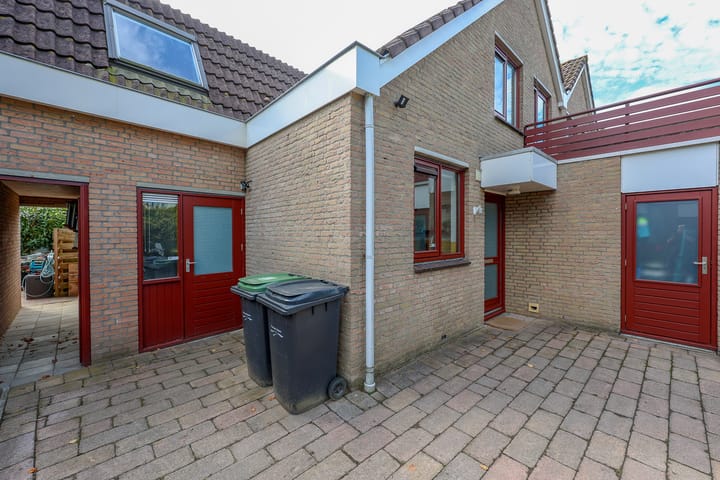 Photo 51 of Schipbeekstraat 4