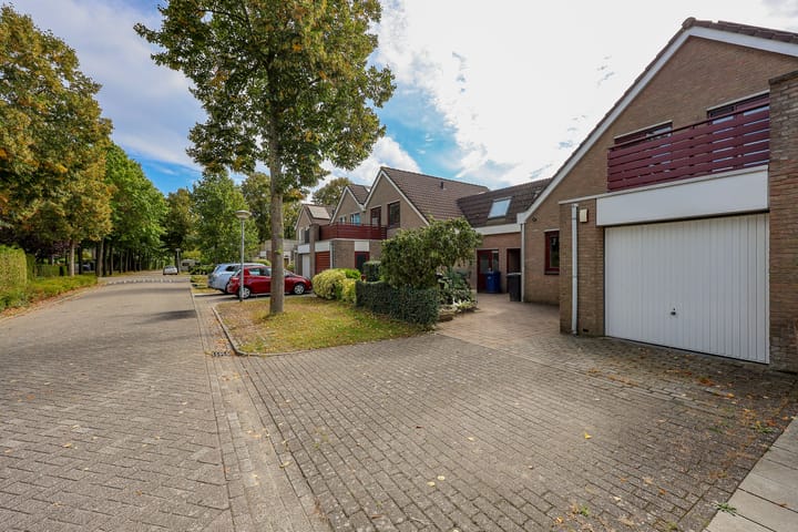 Photo 55 of Schipbeekstraat 4