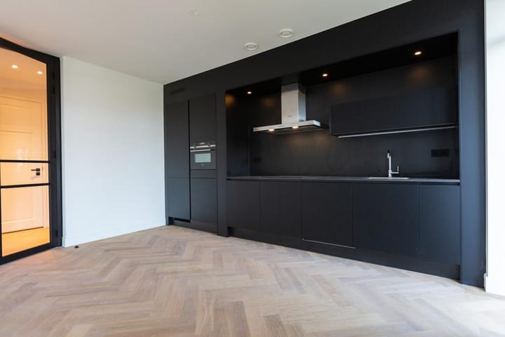 Foto 4 van Van Stolkweg 14-B6