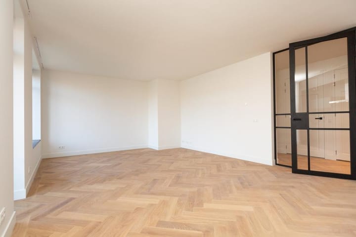 Foto 5 van Van Stolkweg 14-B6