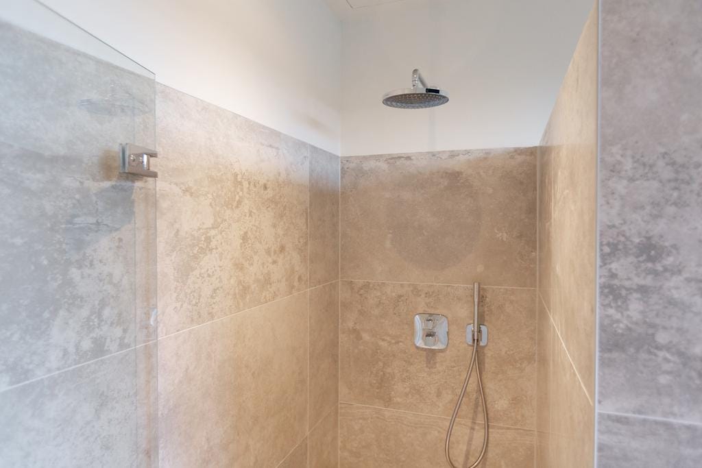 Foto 13 van Van Stolkweg 14-B6