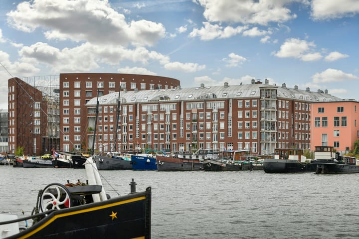 Foto 1 van Barcelonaplein 143