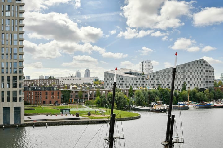 Foto 22 van Barcelonaplein 143