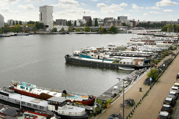 Foto 25 van Barcelonaplein 143