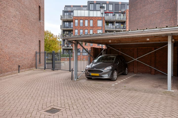 Photo 2 of Oude Bredaseweg 52-B