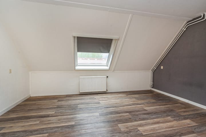 Foto 19 van Linzenakker 32