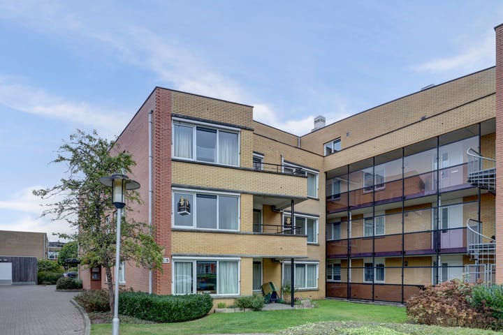 Photo 2 of Louise de Colignylaan 3