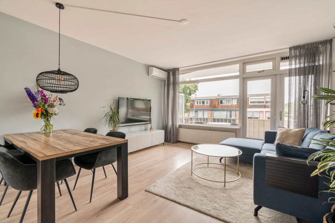 Photo 1 of Graaf Florislaan 14