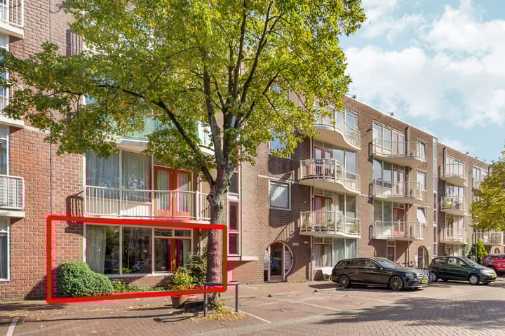 Foto 2 van Minahassastraat 131