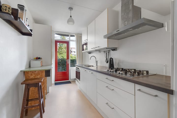 Foto 12 van Minahassastraat 131