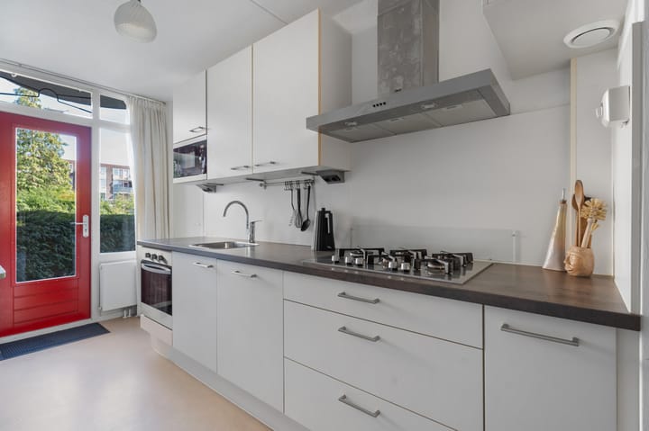 Foto 13 van Minahassastraat 131