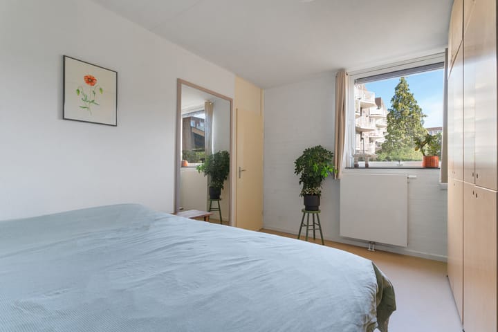 Foto 18 van Minahassastraat 131