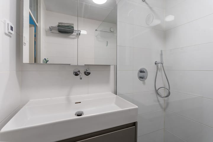 Foto 23 van Minahassastraat 131