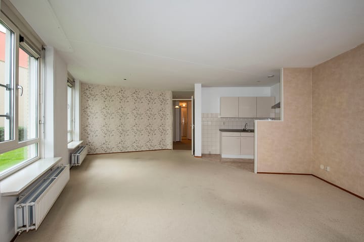 Photo 9 of Hunzestraat 1-A