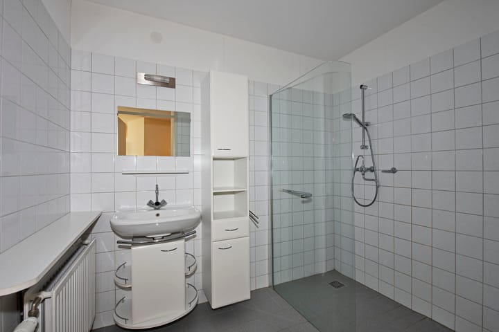 Photo 14 of Hunzestraat 1-A