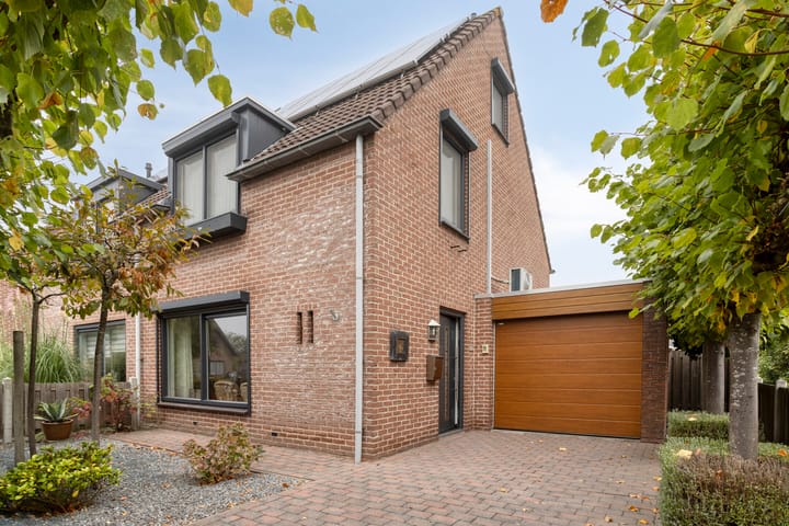 Foto 6 van Trompstraat 9