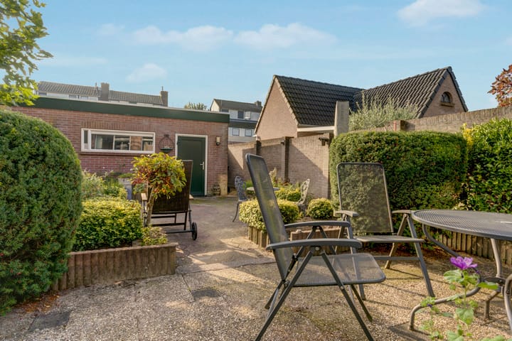 Foto 3 van Buizerdlaan 6