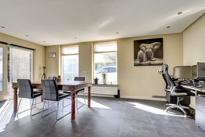 Photo 7 of Bonifaciusstraat 1