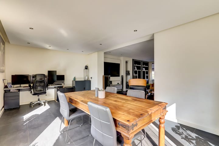 Photo 8 of Bonifaciusstraat 1