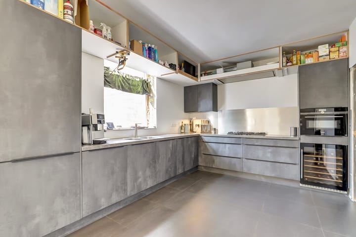 Photo 10 of Bonifaciusstraat 1