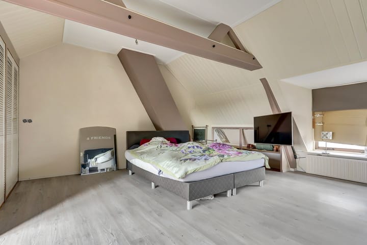 Photo 18 of Bonifaciusstraat 1