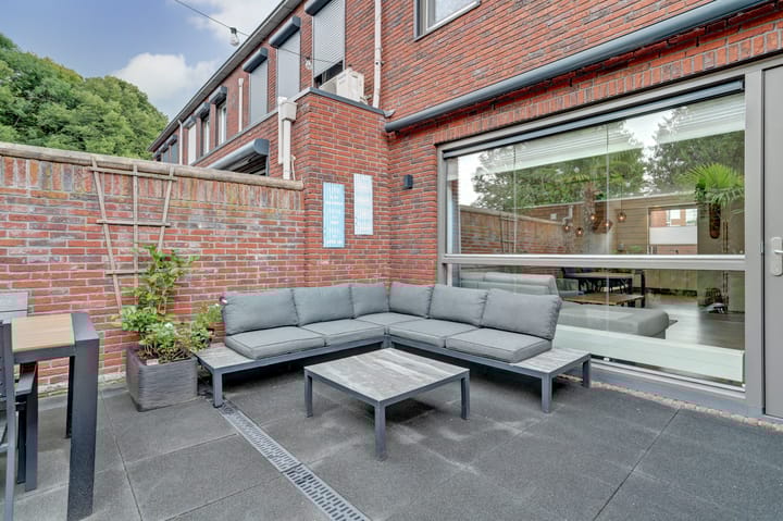 Photo 32 of Sint Eustatiusstraat 62