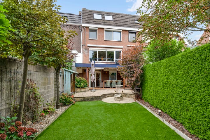 Foto 2 van Biest 118