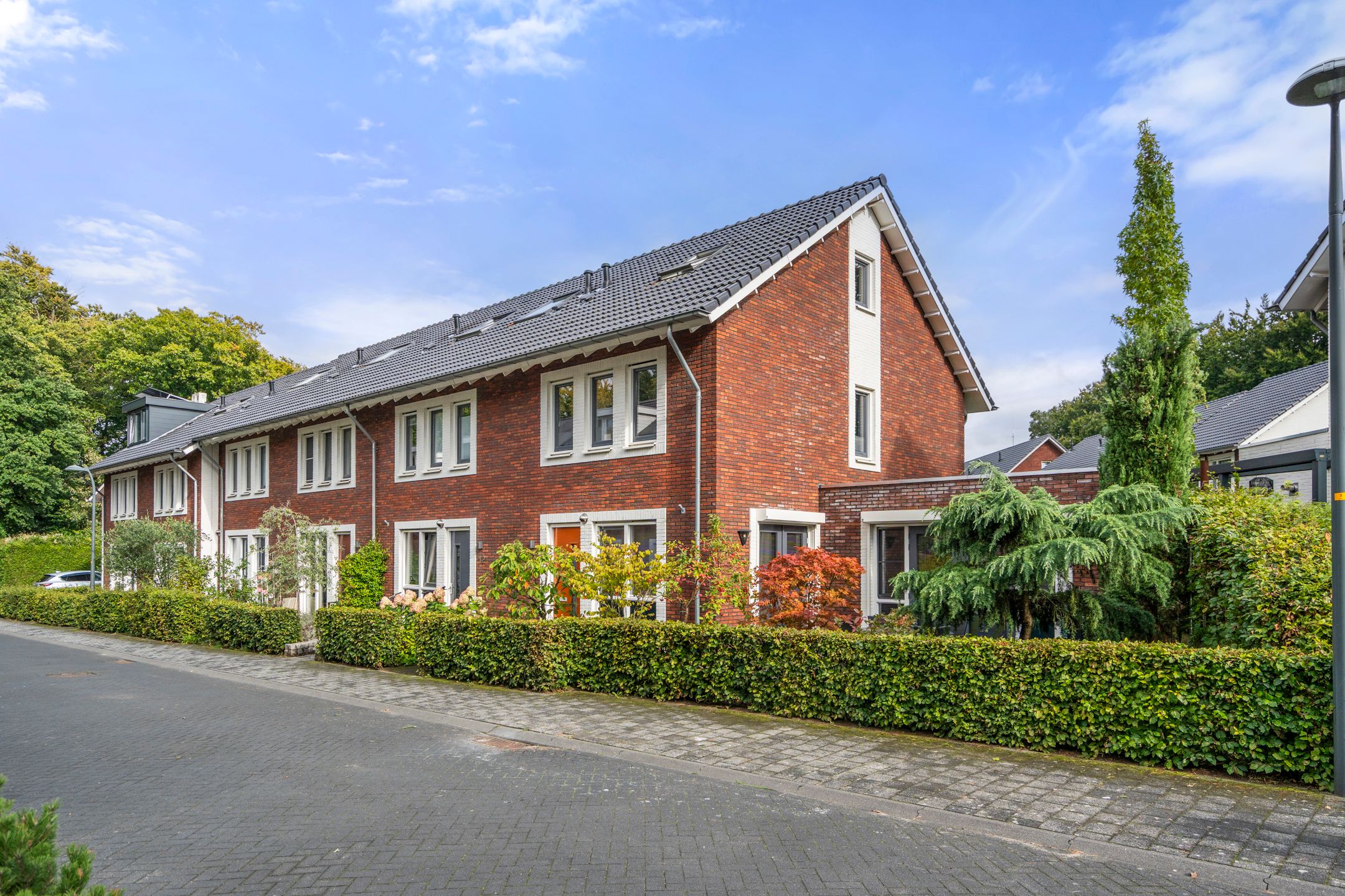 Photo 33 of Bivak 10