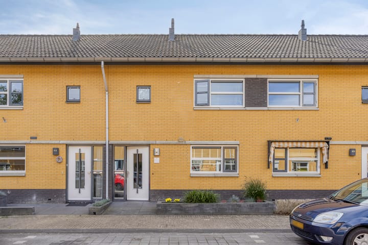 Photo 6 of Hertsmuntlaan 8