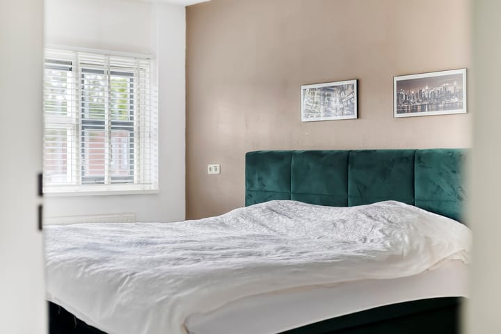 Photo 16 of Hertsmuntlaan 8