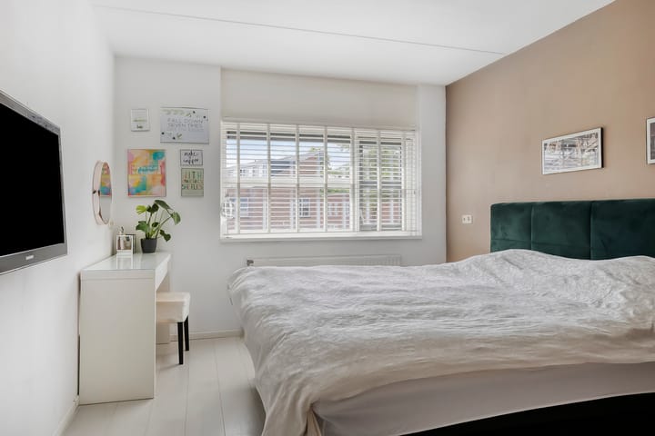 Photo 17 of Hertsmuntlaan 8